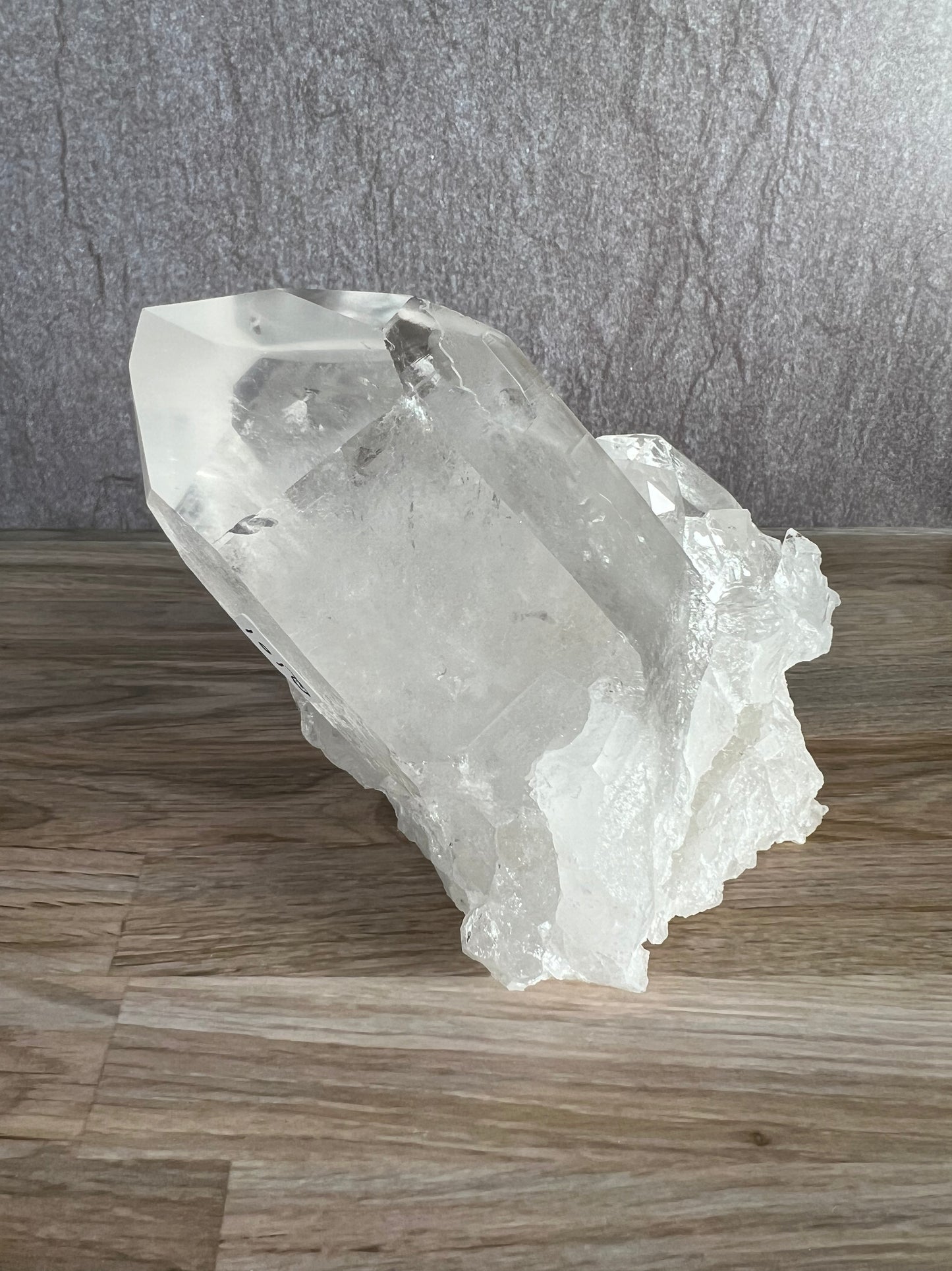Quartz Crystal Cluster Q101