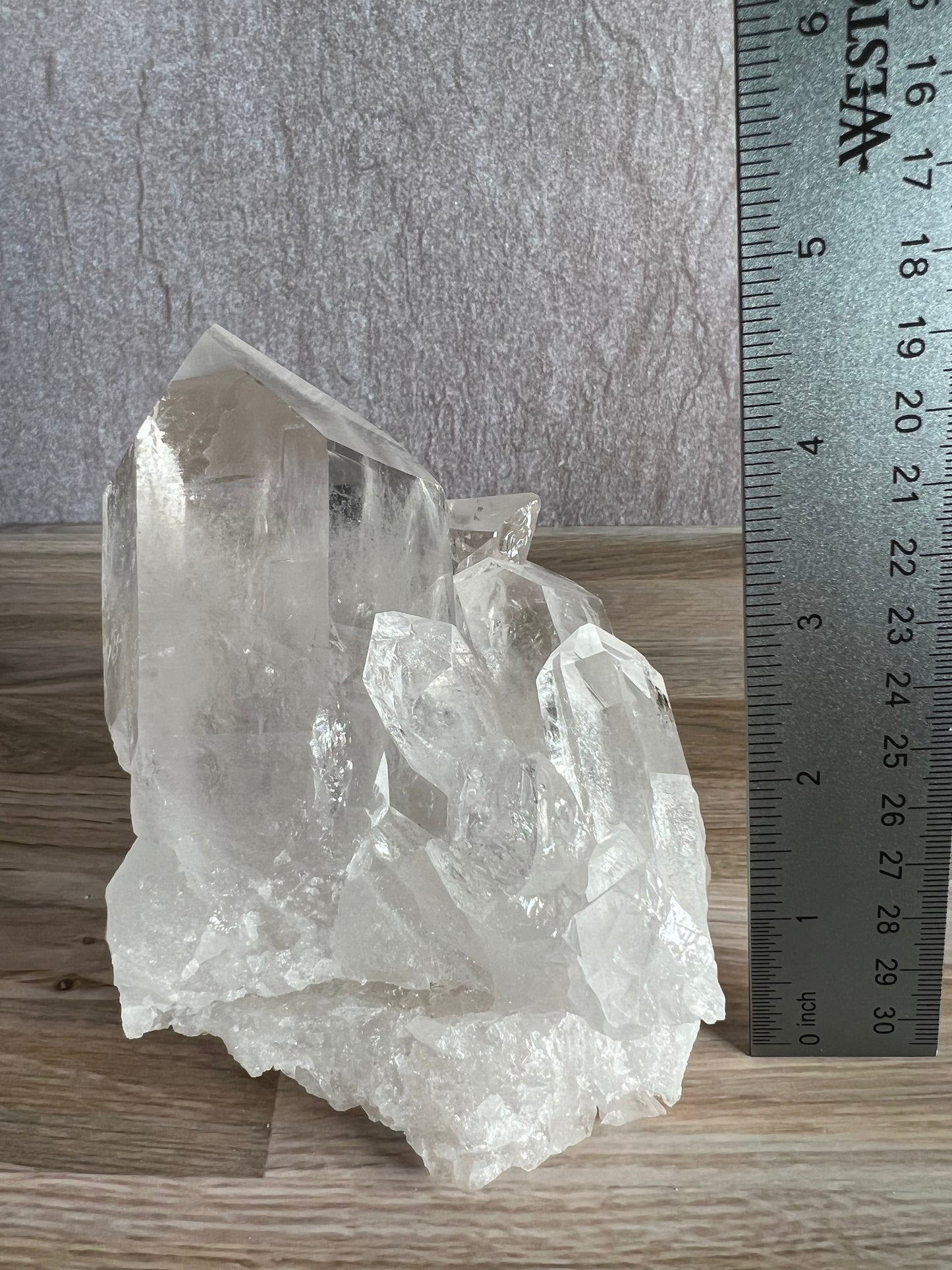 Quartz Crystal Cluster Q101