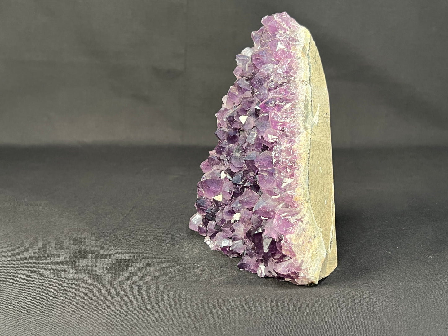 Amethyst Cut Base A103